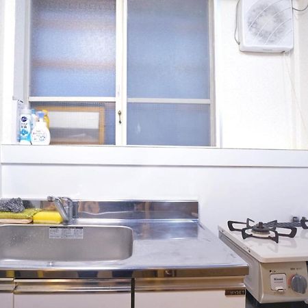 Вилла Tokyo Ueno Blue House Экстерьер фото