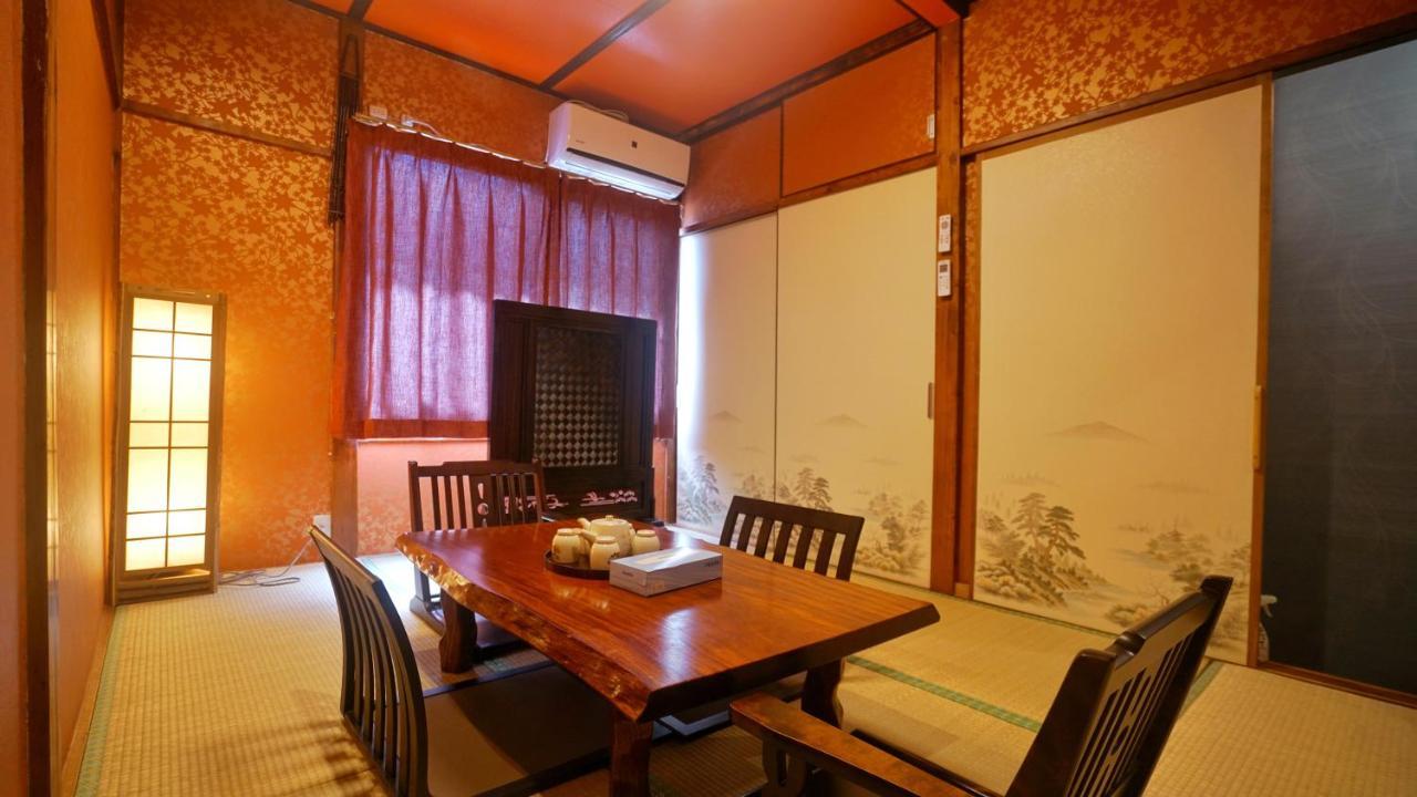 Вилла Tokyo Ueno Blue House Экстерьер фото