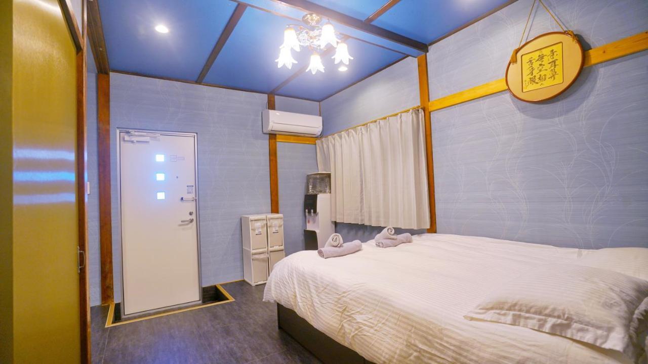 Вилла Tokyo Ueno Blue House Экстерьер фото